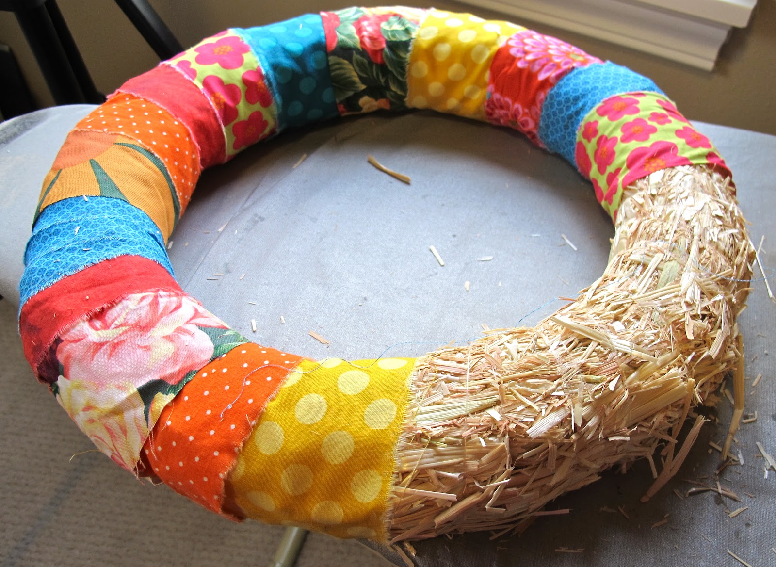 BluKatKraft Easy DIY Scrap Fabric & Ribbon Wreath