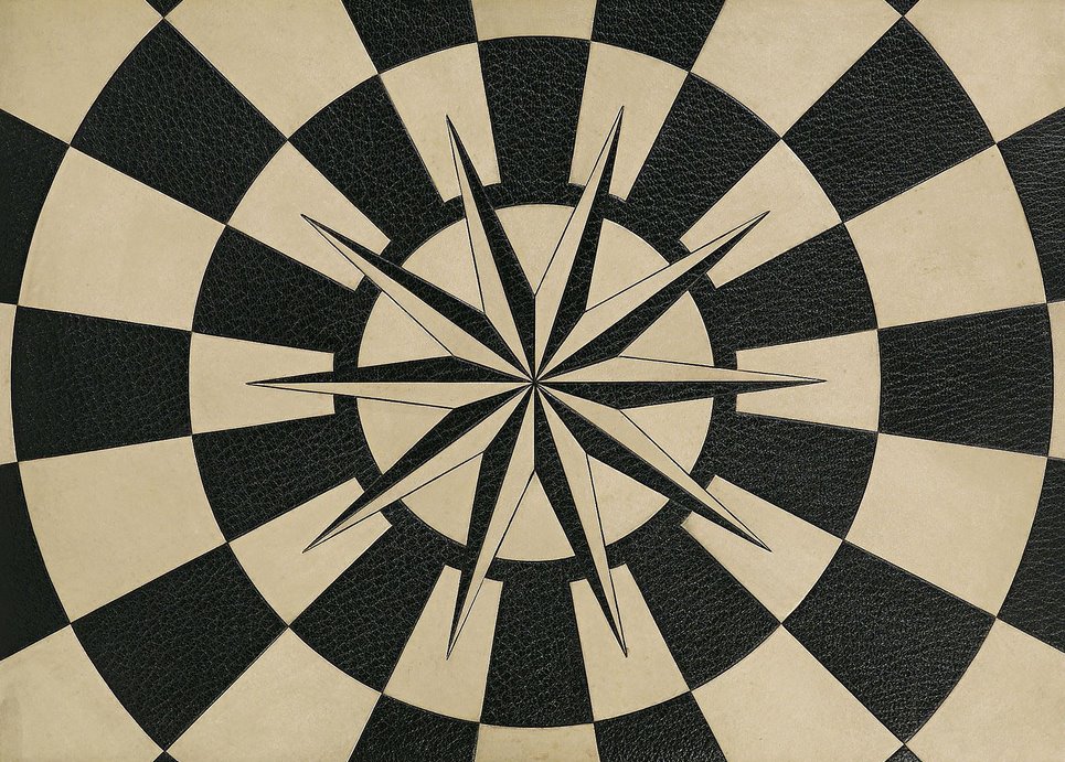 Mariner's Compass Template Content in a Cottage