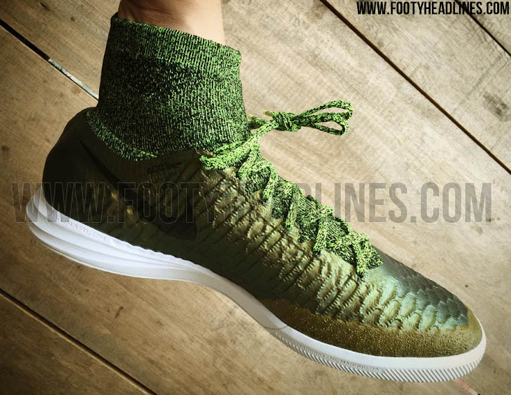 white and gold magistas