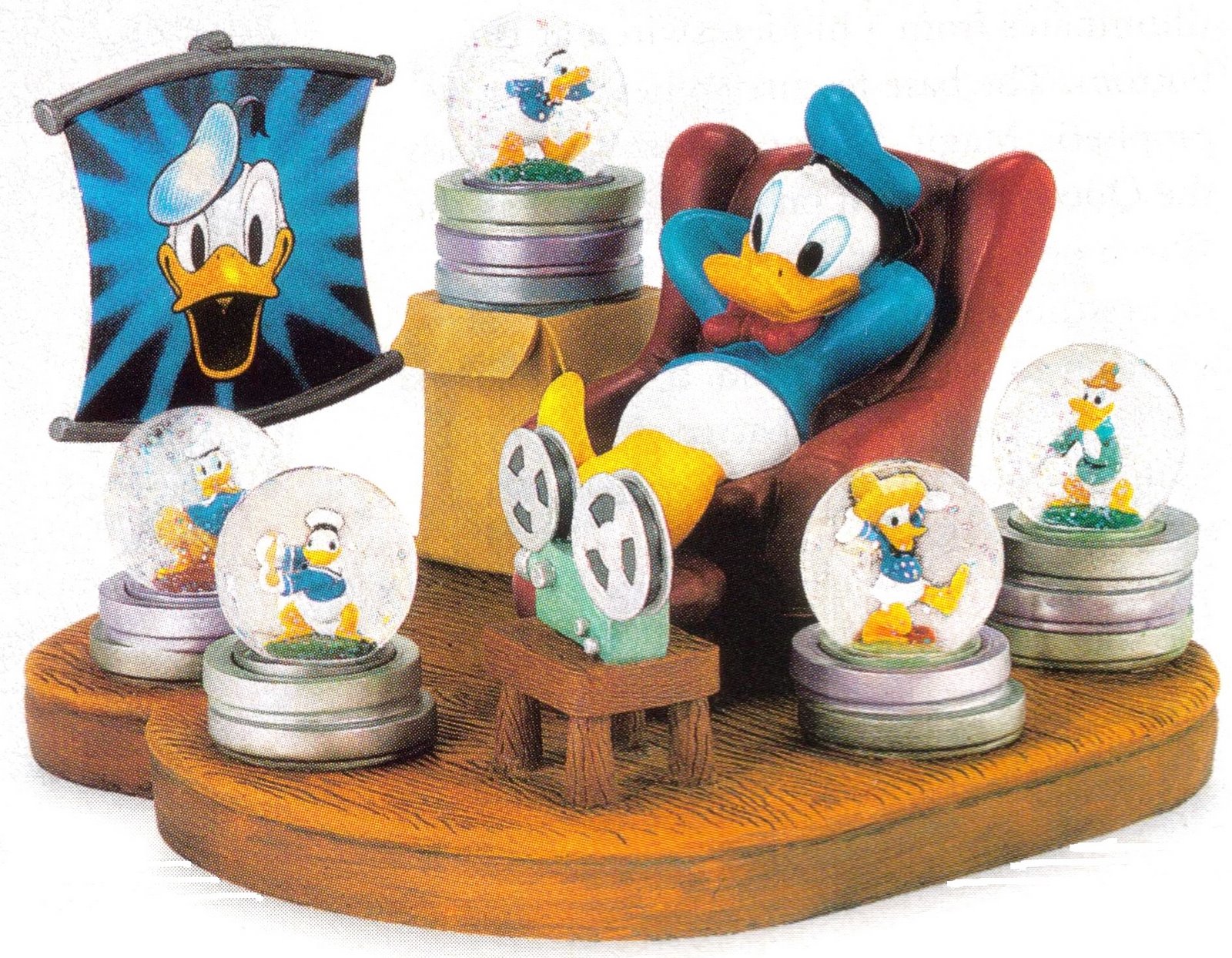 Disney  figurine Donald Duck en PVC  hauteur 7,5 cm / Archine