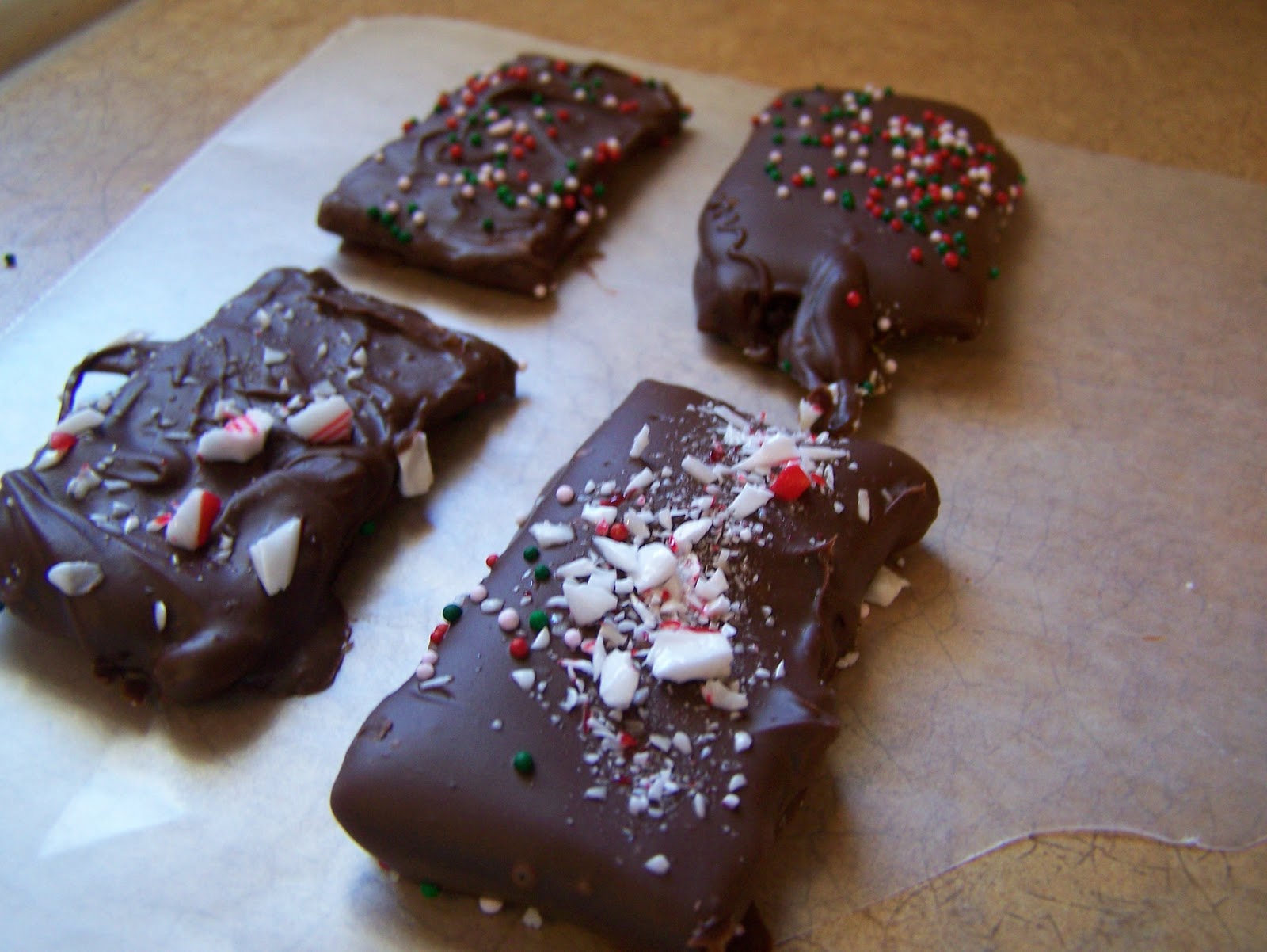 TriedandTrue cooking with Heidi Graham Cracker Peppermint Bark
