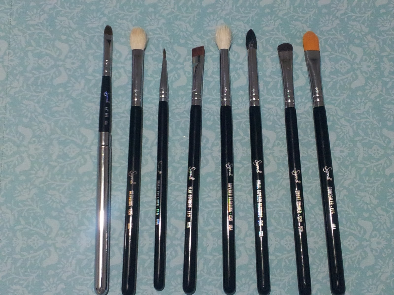 "let the ARTIST out" Sigma Brushes