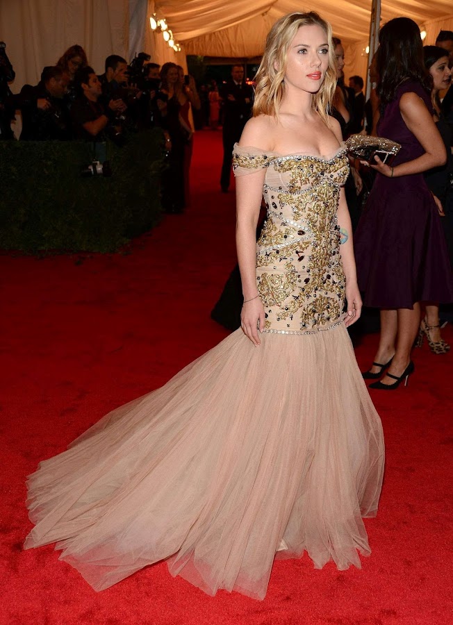 Scarlett Johansson in a glamorous dress at 2012 Costume Institute Gala Met Ball in NY