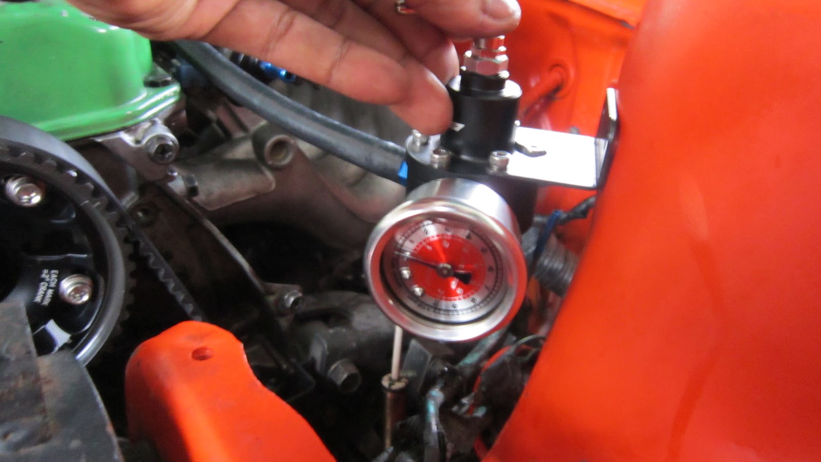 WiraHybrid "Putting the Pressure on Fuel" DIY Install Works Adjustable Fuel Pressure Regulator