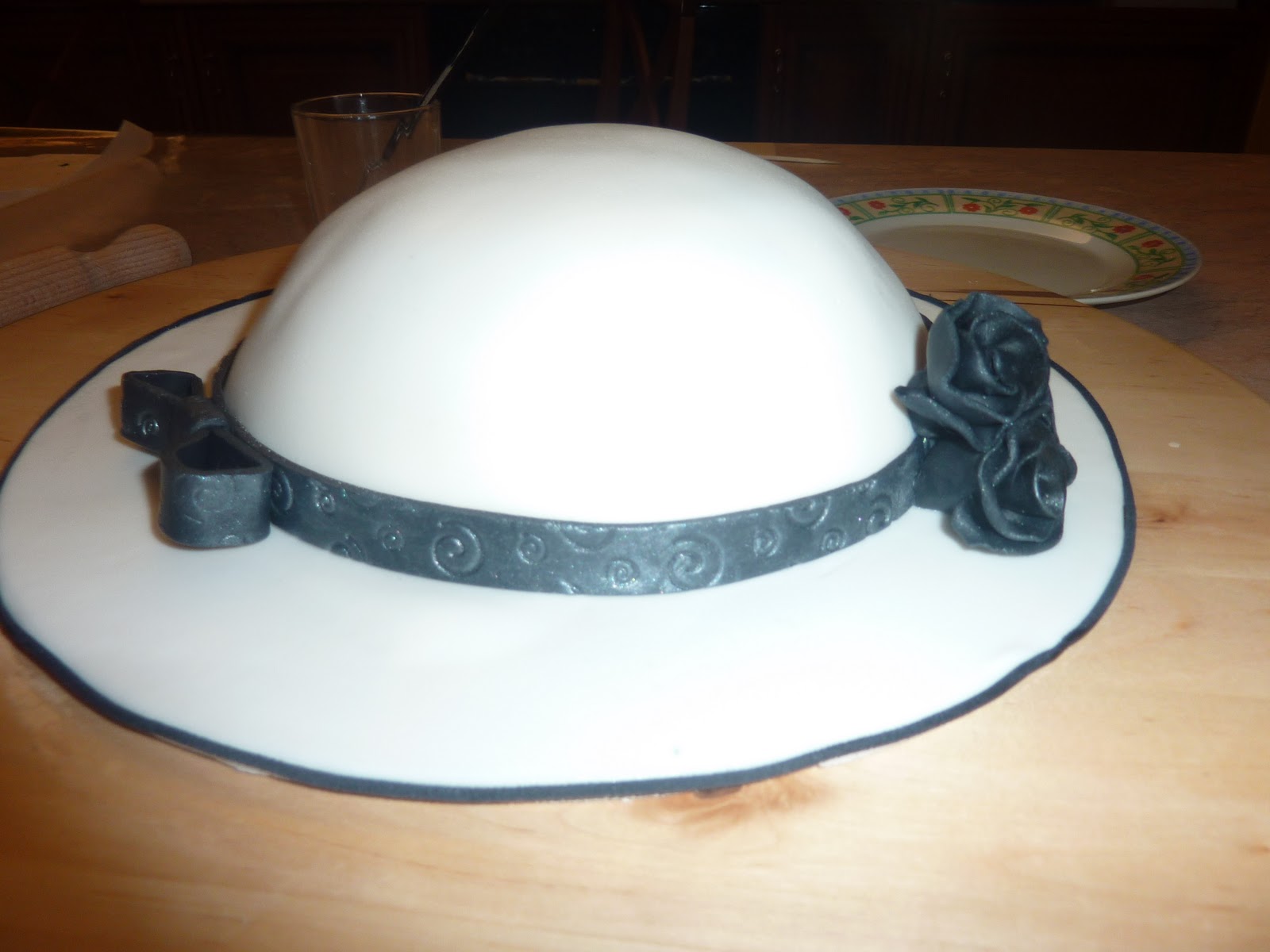 Tutti Pazzi x La PdZ (Pasta di Zucchero) Torta Cappello Donna Elegante!