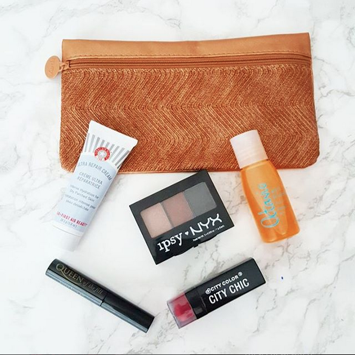 Elle Sees Beauty Blogger in Atlanta FabFitFun FALL Unboxing + Ipsy