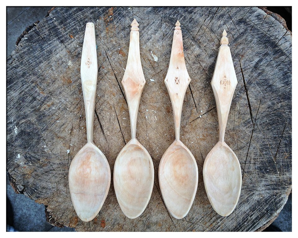 Simon Hill Green Wood Carving A few eating spoons in Cherry and Alder