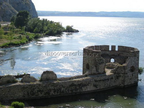 Tvrdjava Golubac Fortress