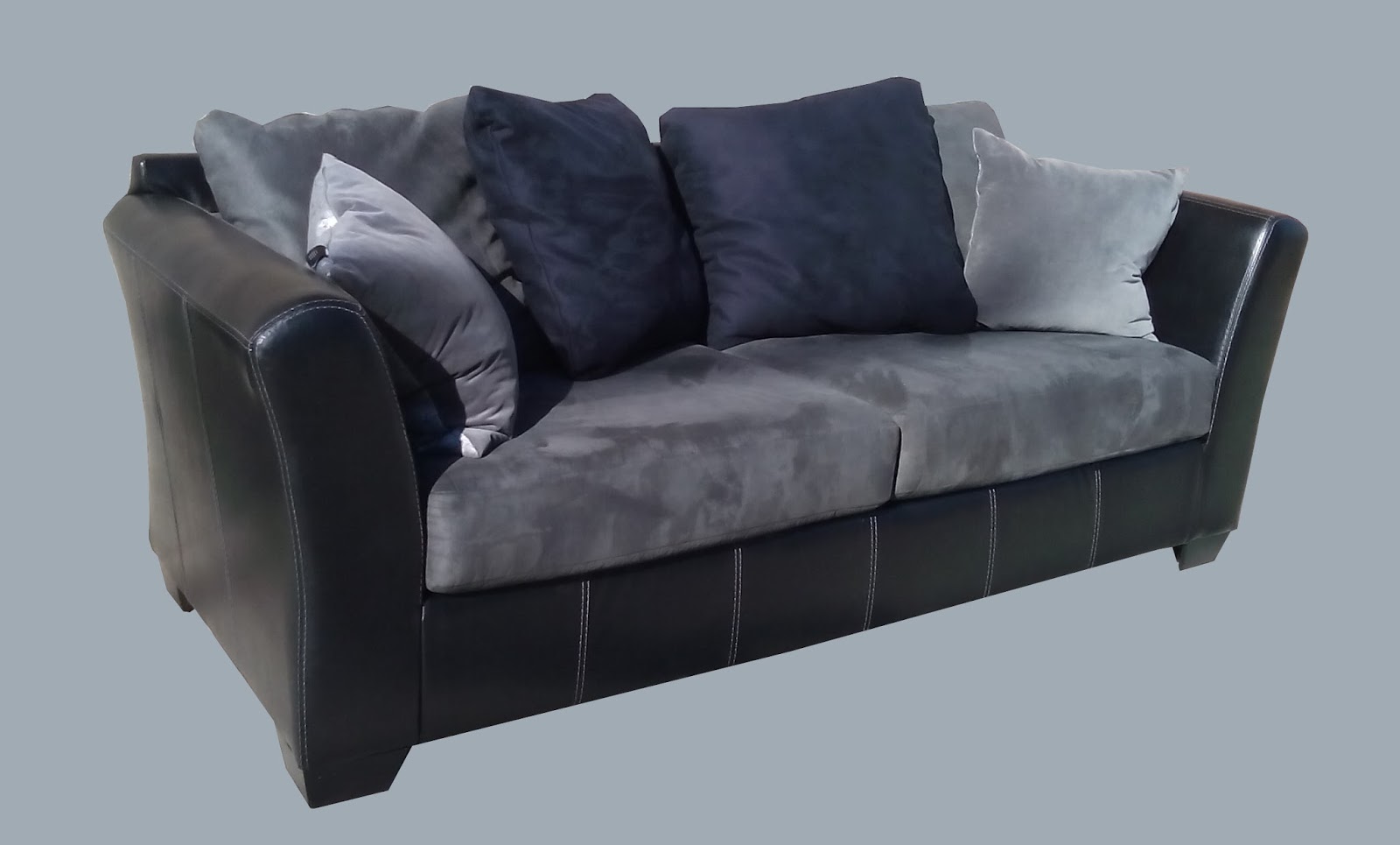 Uhuru Furniture & Collectibles Microfiber & Pleather Sofa in Black