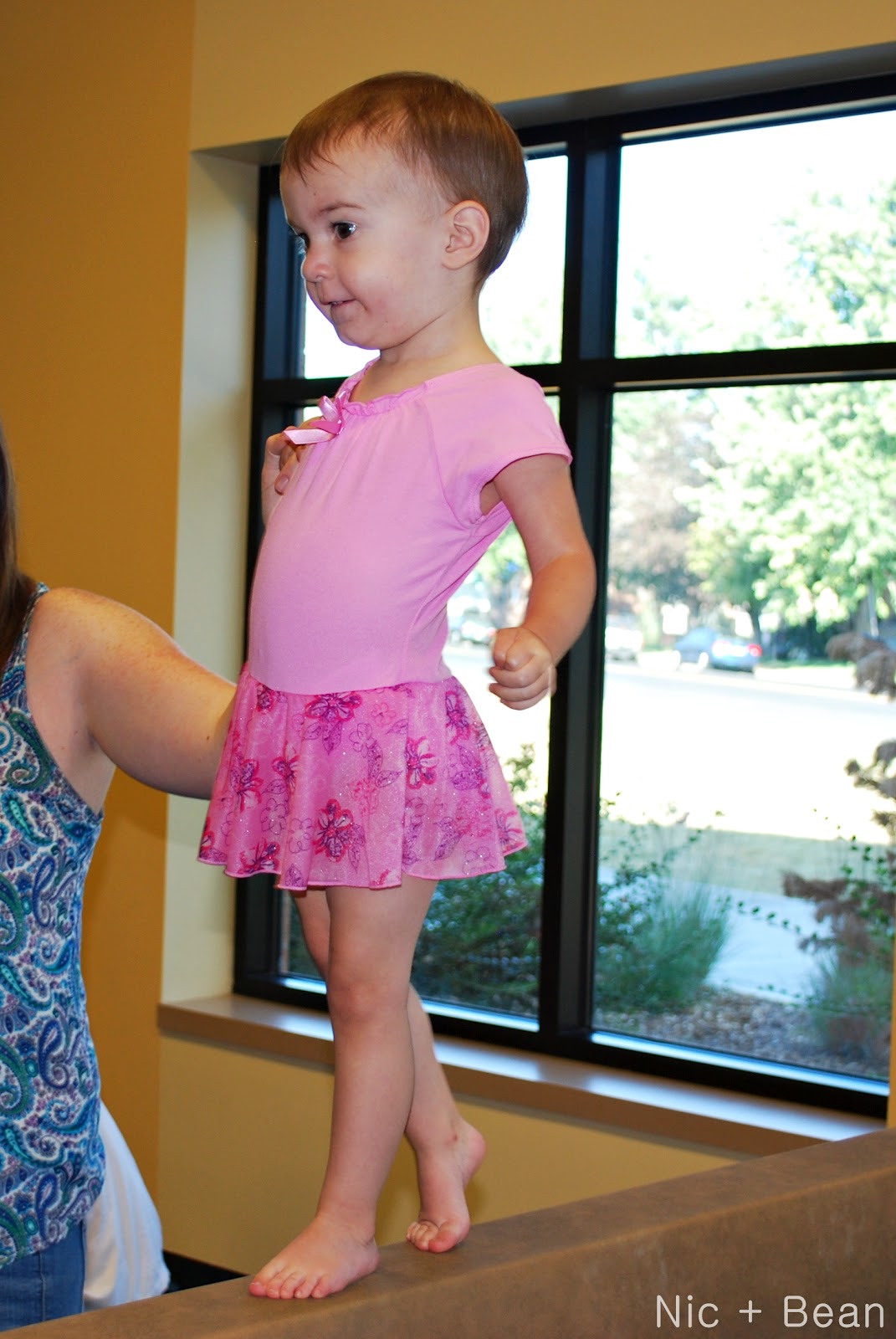 Bean and Bug Bean's 1st Gymnastics class