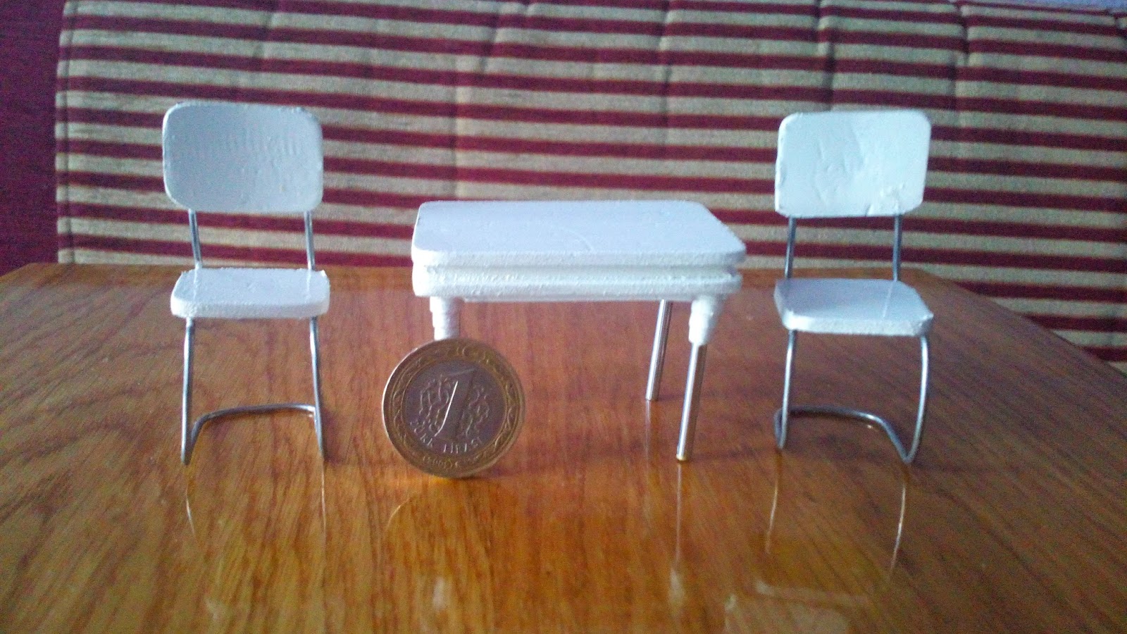 Minyatür El Sanatlari minyatür maket masa ve sandalye Minyatür El Sanatlari minyatür maket masa ve sandalye