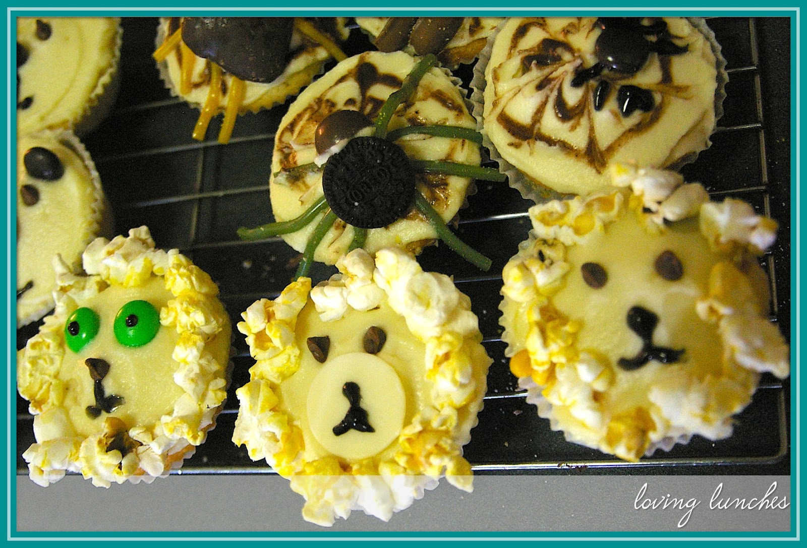 Loving Lunches Popcorn Lion Cupcakes