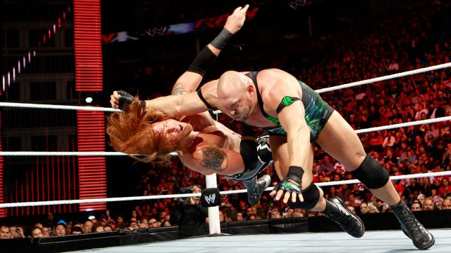 somos capaces de ir por el campeonato Clothesline+de+Ryback+to+Heath+slater