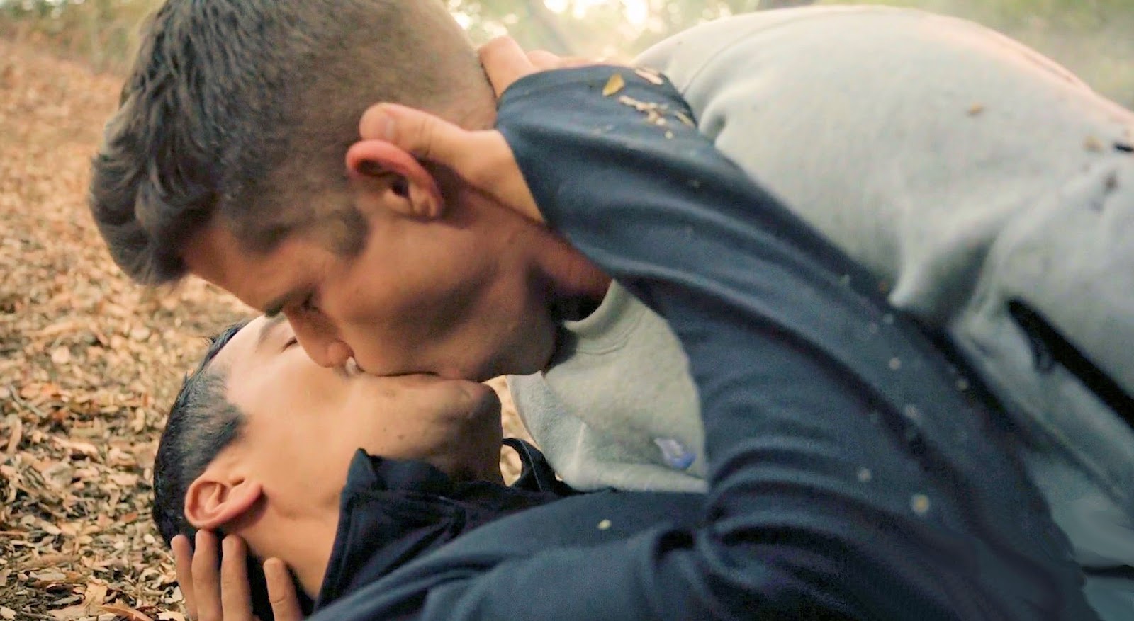 Saturday Surprise: Teen Wolf Bromance Charlie Carver kisses Keahu Kahuanui.