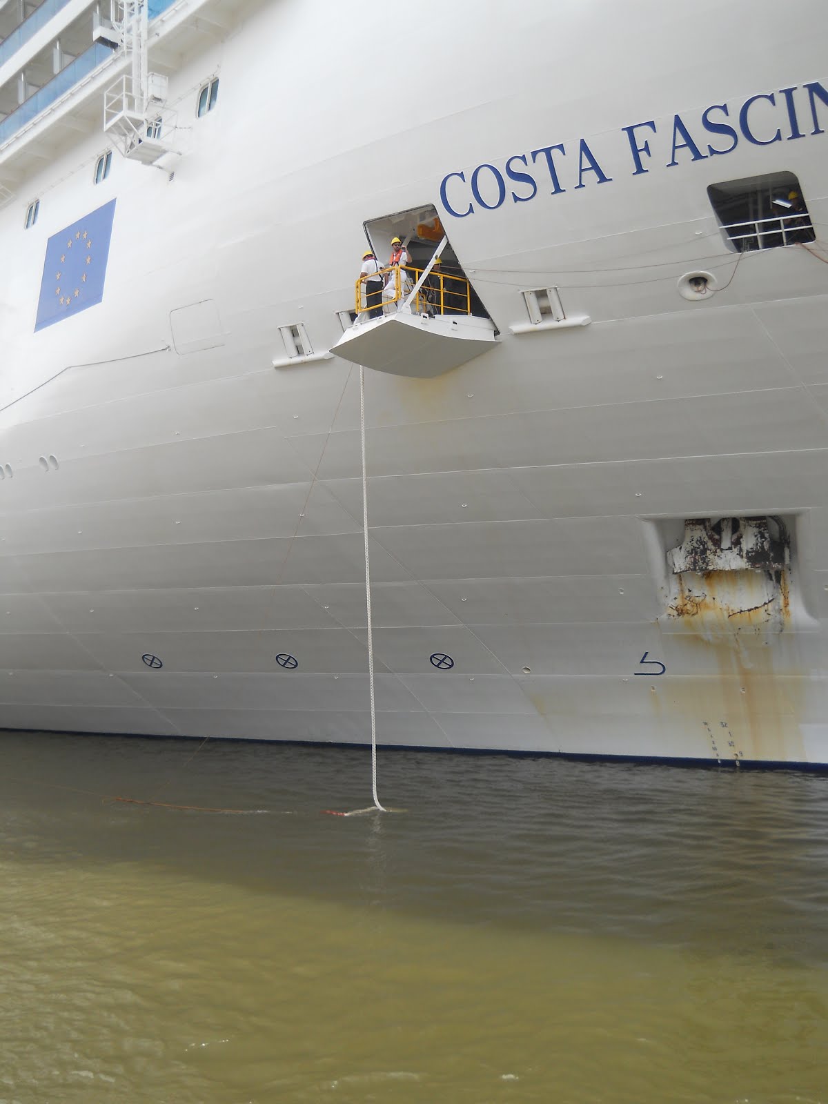 Cronica sobre visita del Crucero Costa Fascinosa - 30-1-2016
