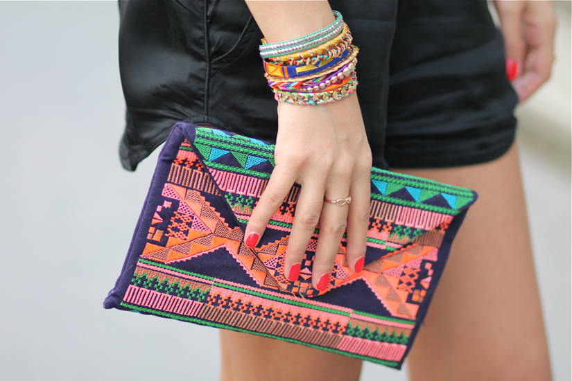 Pochette-Azteque-Maison-Scotch-Aztec-Clutch.jpg