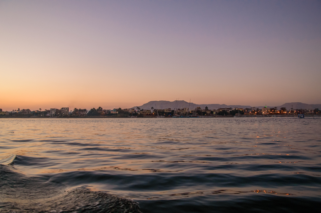 Путешествия: О жизни: Берег Нила в сумерках