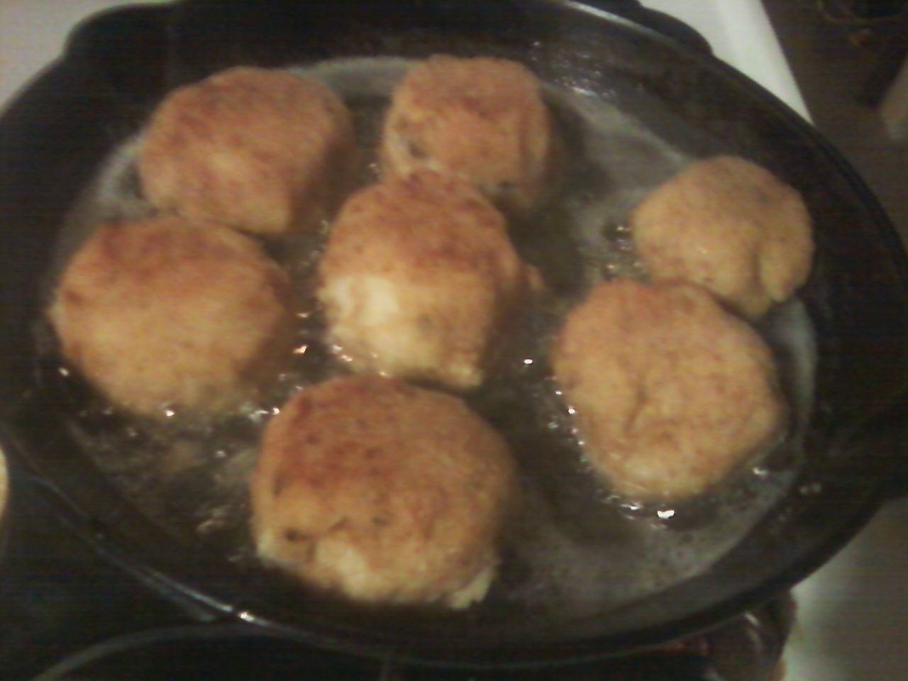 Cooking With Reddit Cuban Deepfried Stuffed Mashed Potatoes