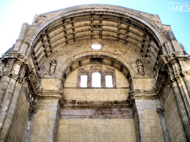 ruinas iglesia santa maria de cazorla