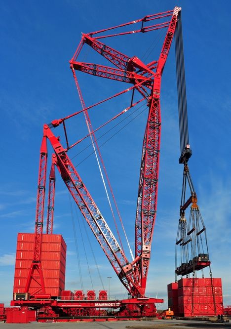 Mammoet Crane