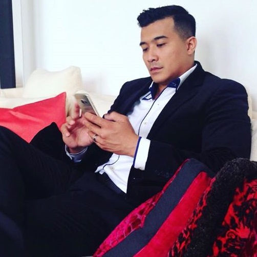 Biodata Aaron Aziz, profile, biografi Aaron Aziz, profil dan latar belakang Aaron Aziz pelakon drama Tuan Anas Mikael, foto, imej, gambar Aaron Aziz, filem, drama lakonan Aaron Aziz, facebook, twitter, instagram Aaron Aziz, nama penuh, nama sebenar, nama asal Aaron Aziz, Aaron Mustapha Bin Aziz