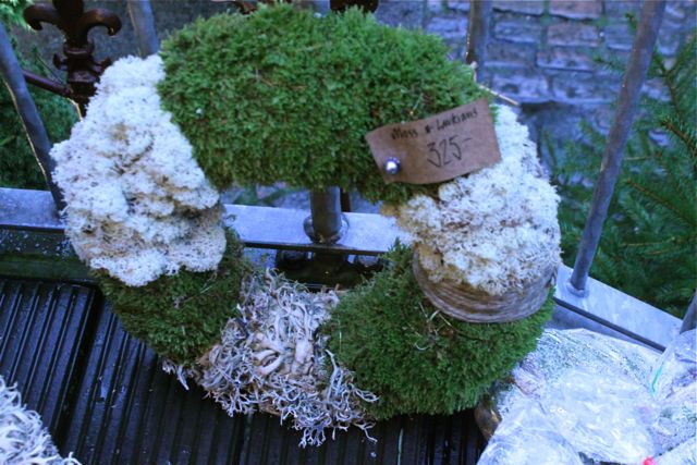 At Floramor and Krukatos there are mossy wreaths and vintage Christmas decorations, gothenburg, sweden