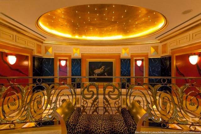 Burj Al Arab — Inside the most expensive Seven-star hotel in Dubai Burj Al Arab — Inside the most expensive Seven-star hotel in Dubai