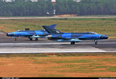 صور من جميع انحاء العالم للقوات الجوية مجهولة بعض الشئ  F-7BG+Airguard++F934+%252B+F942++++Dhaka++++13-3-11
