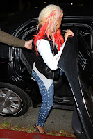 Christina Aguilera getting into her car