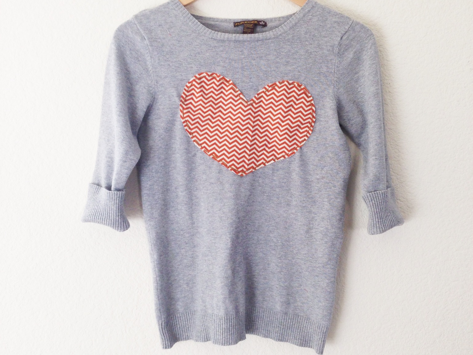 Little Red Bowtalk Heart sweater D.I.Y
