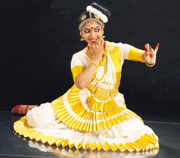 essay on dances of india Dance was performed as part of hindu rituals for many centuries, and several classical dance traditions of india originated as regional temple dance forms according. essay on dances of india Dance was performed as part of hindu rituals for many centuries, and several classical dance traditions of india originated as regional temple dance forms according.