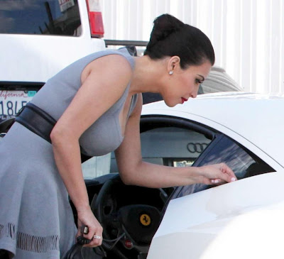 Kim Kardashian Adds 300000 Ferrari 458 Italia to her Luxury Cars Collection