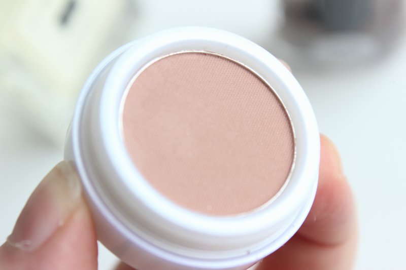 The £2 Eyeshadow You Need to Try The Sunday Girl