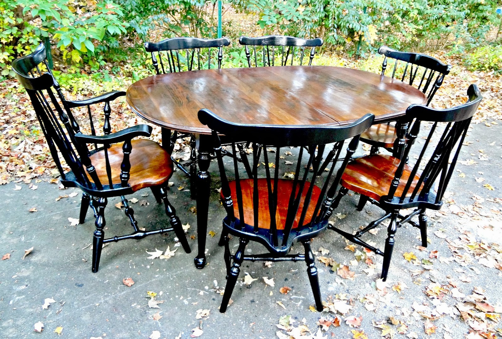 Heir and Space A Traditional Ethan Allen Dining Set