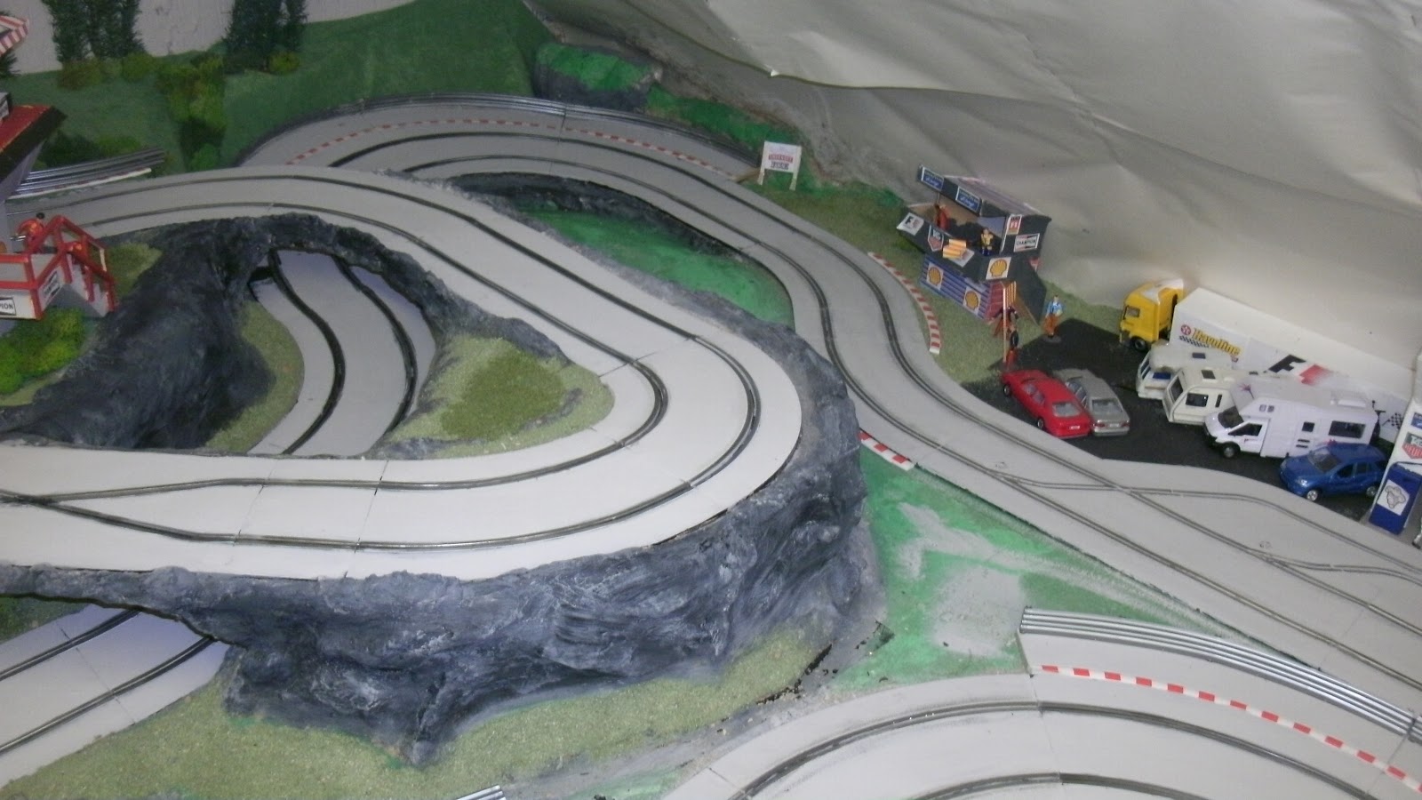 scalextric scenery