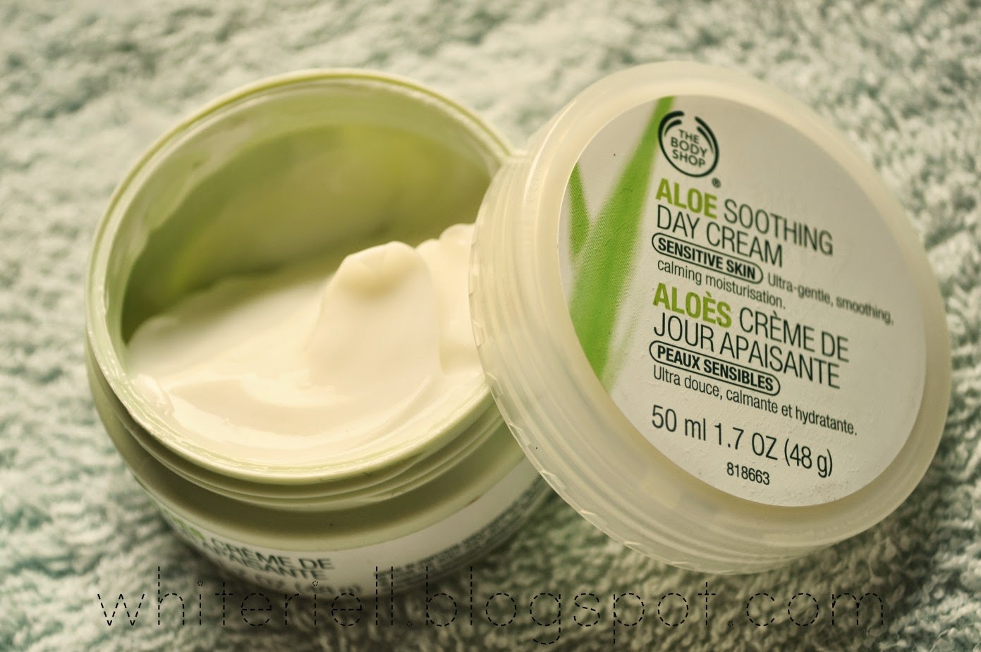 whiteriell {REVIEW} The Body Shop ALOE SOOTHING DAY CREAM & NIGHT CREAM