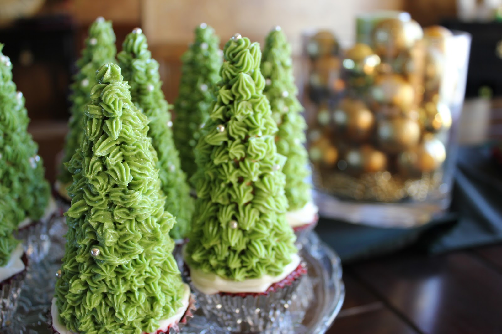 Luscious Confections Festive Tree Cupcakes