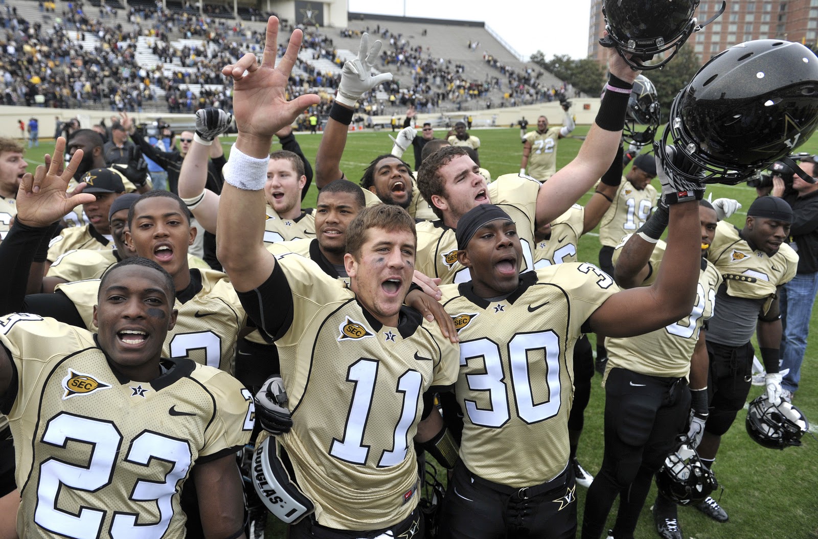 Rick Lay's NCAA Football Uniform Reviews 2011 Vanderbilt Commodores