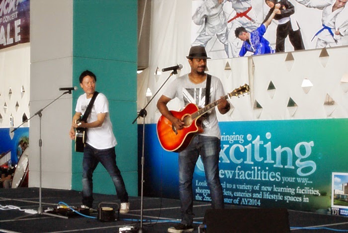 The Walking Dead Guitars Accessories From Peavey With Artwork By