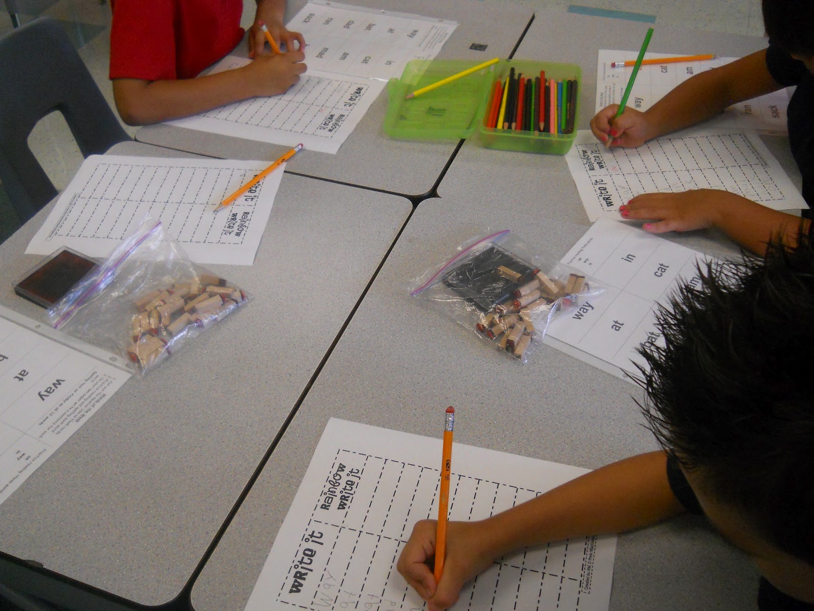 Blog Hoppin' Making the most of Whole Group and Centers