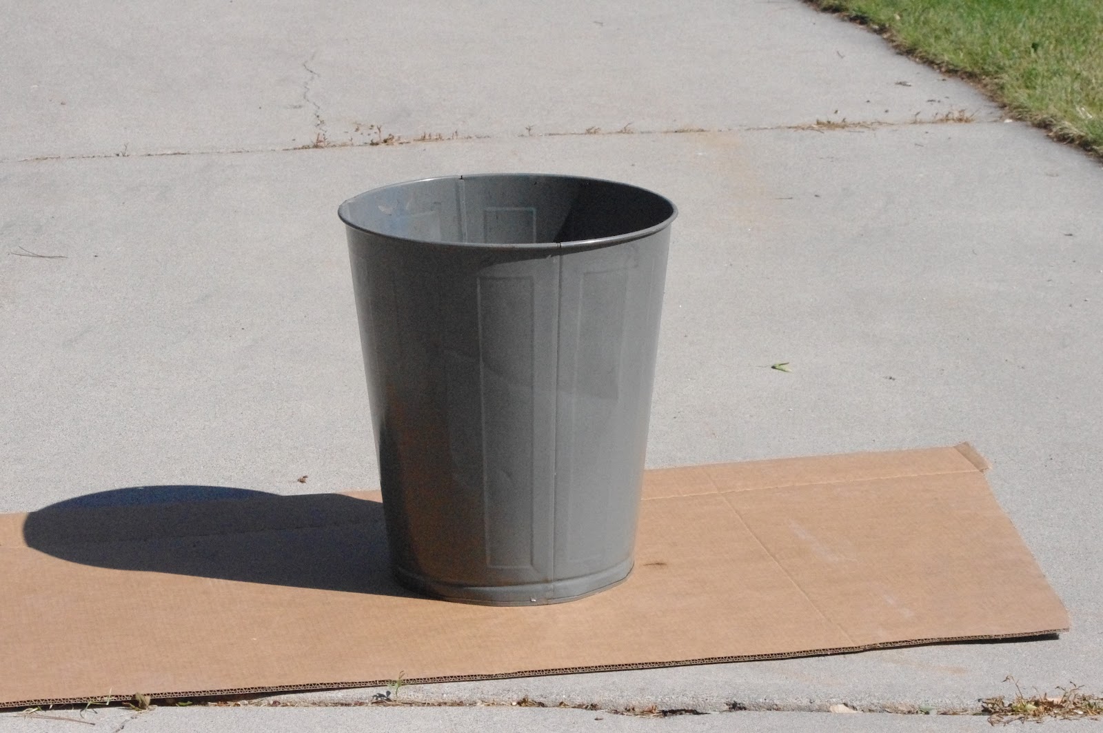 garbage silhouette