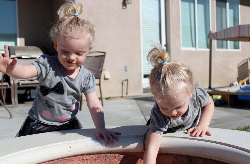 Monoamniotic Twins Why YES, twins DO run in our family!!!