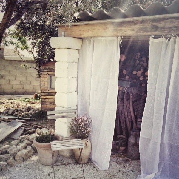 La Colline Aux Coquelicots Inglourious Cinema