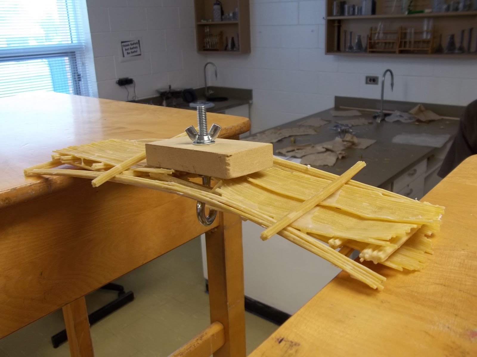 Jenn's Physics Blog Spaghetti Bridge Challenge Project