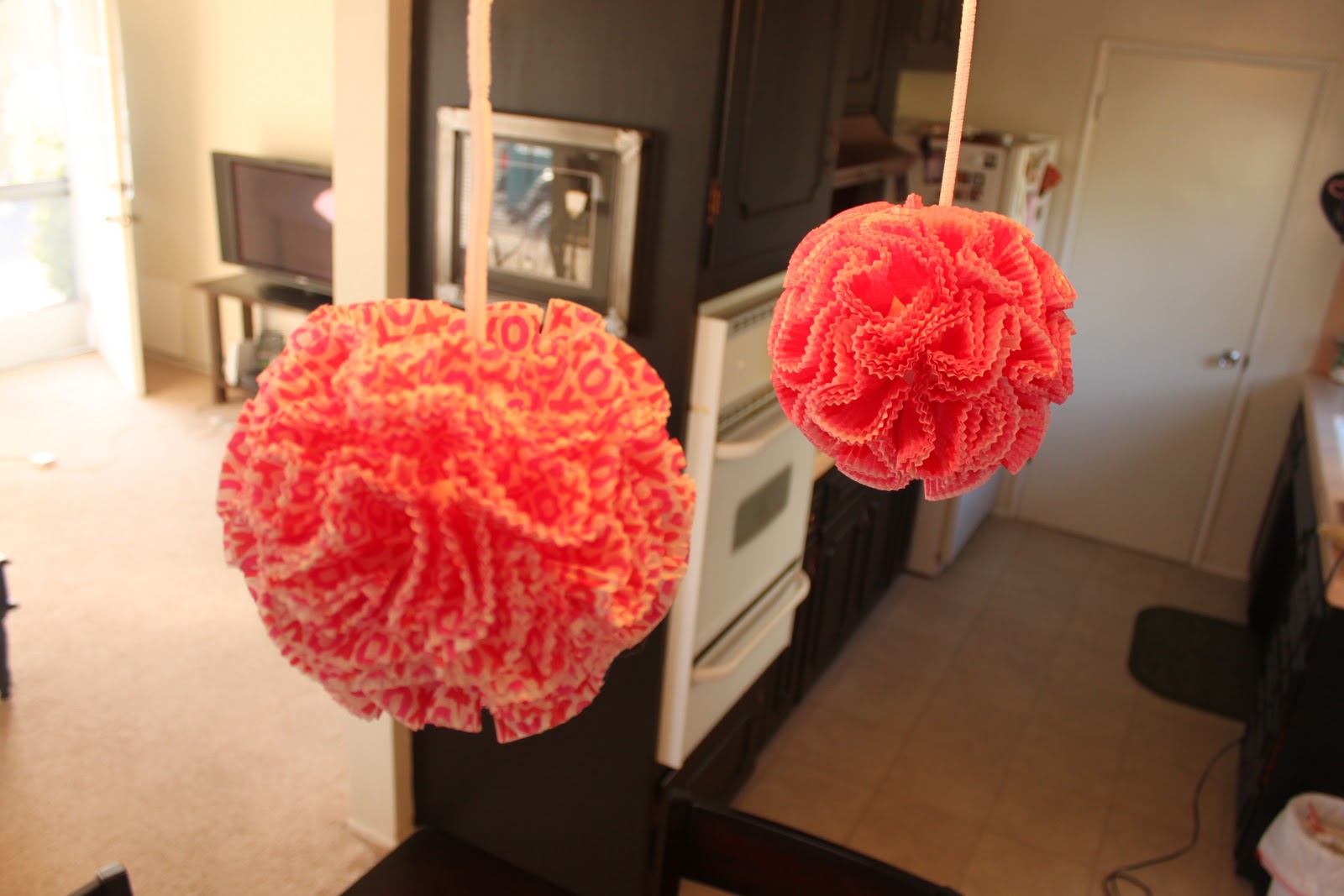 Shades of Gray Love Fest DIY Cupcake Pom Poms