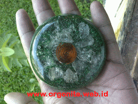 Gambar 8: Orgonite Meja