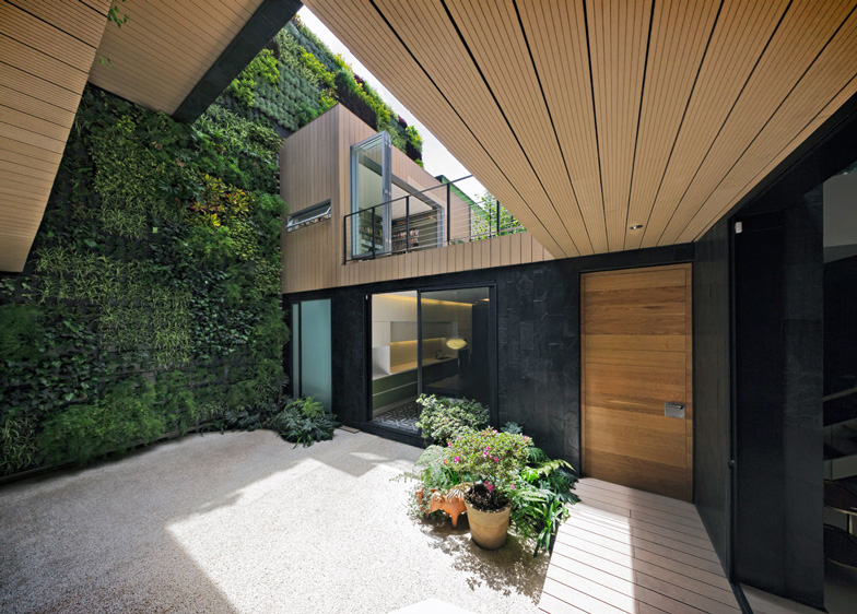 Paul cremoux studio casa cormanca con giardino verticale esterno ... Giardino interno casa