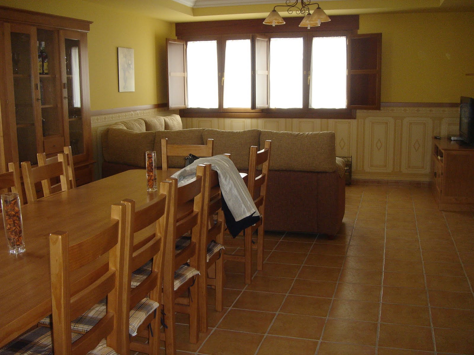 HISTORIAS DE MARTE: CASA RURAL "BOSQUE AZUL"