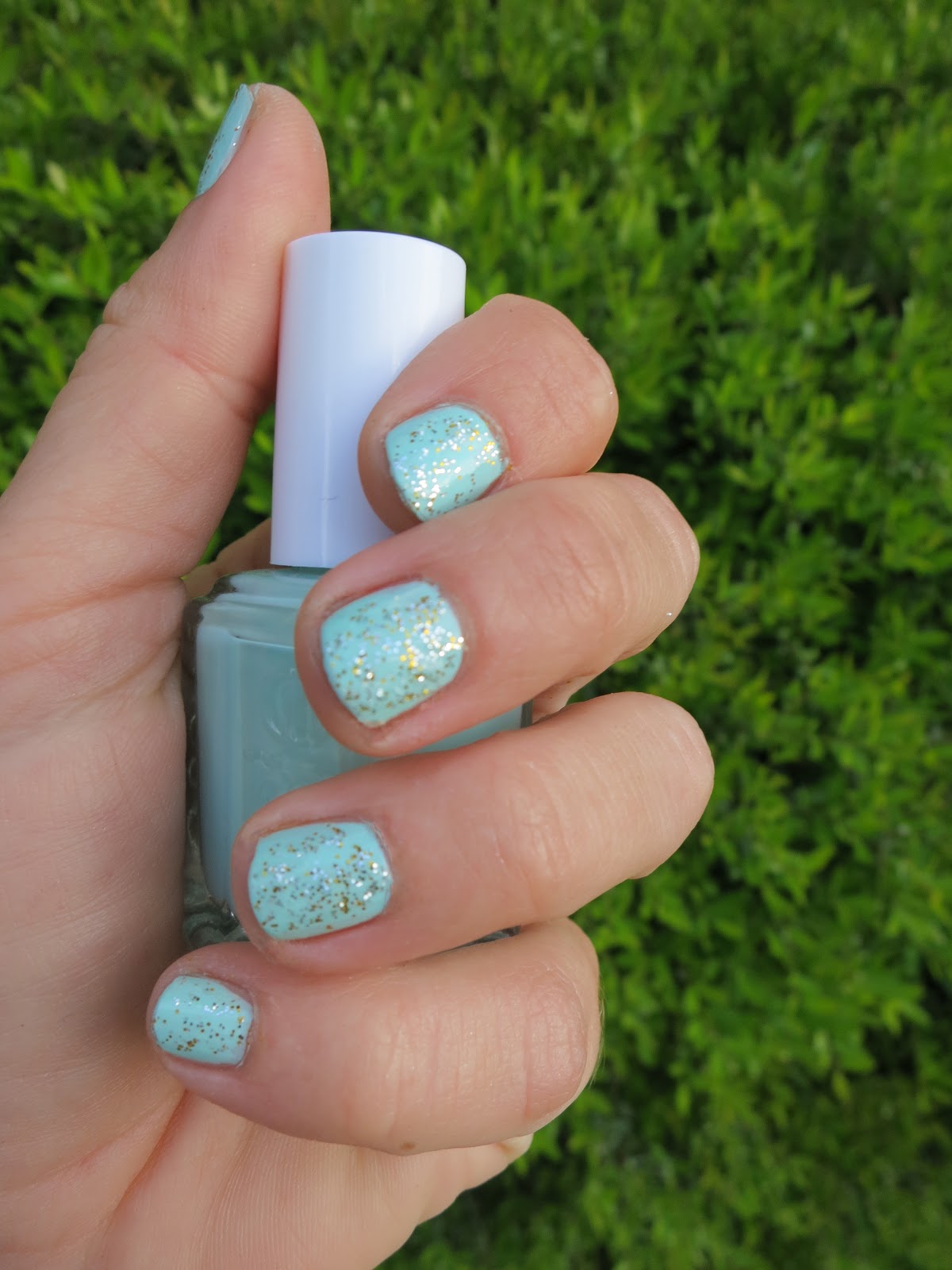 Because Shanna Said So... Glitter Glue Nails