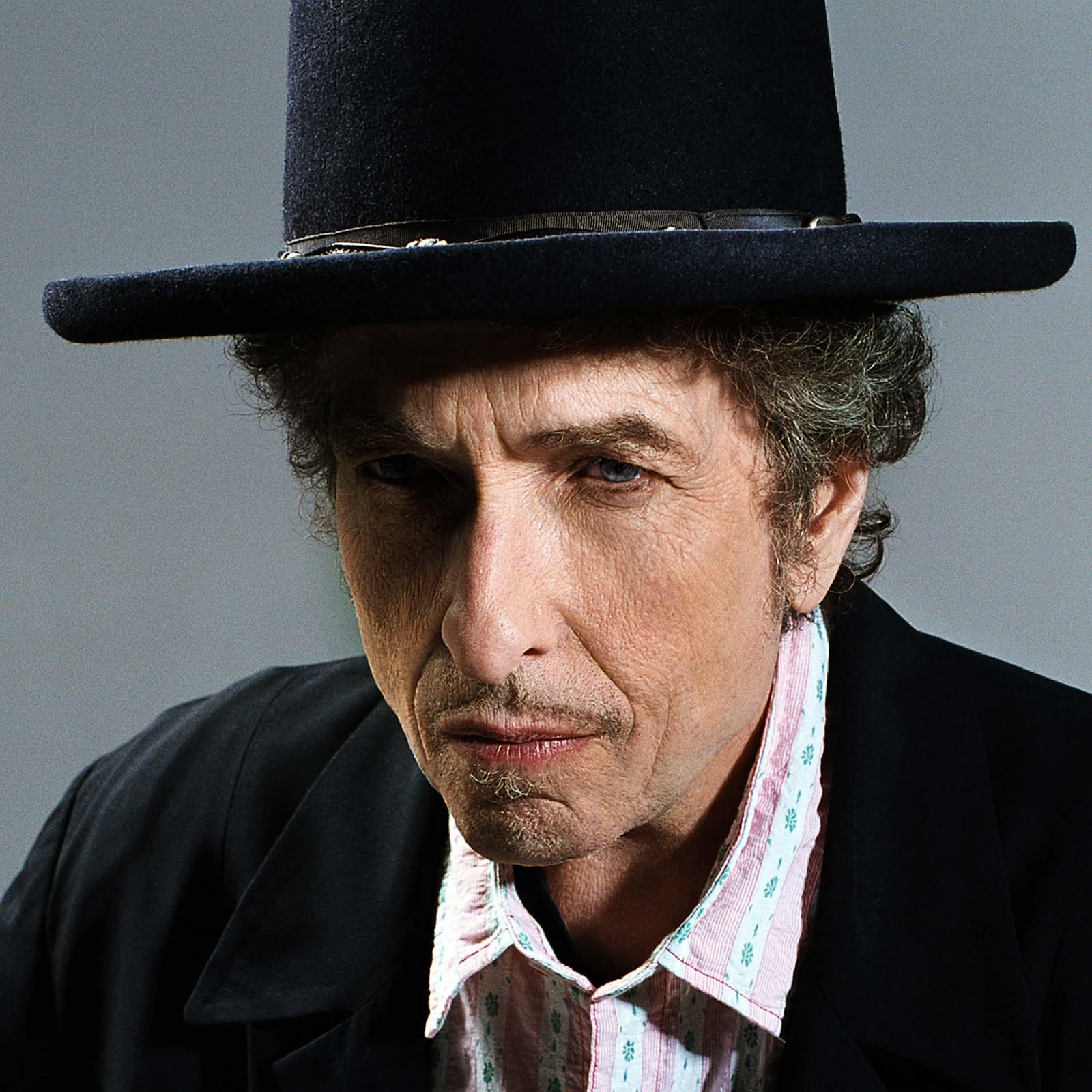 Bob Dylan becomes first artist with a US Top 40 album in every decade ...